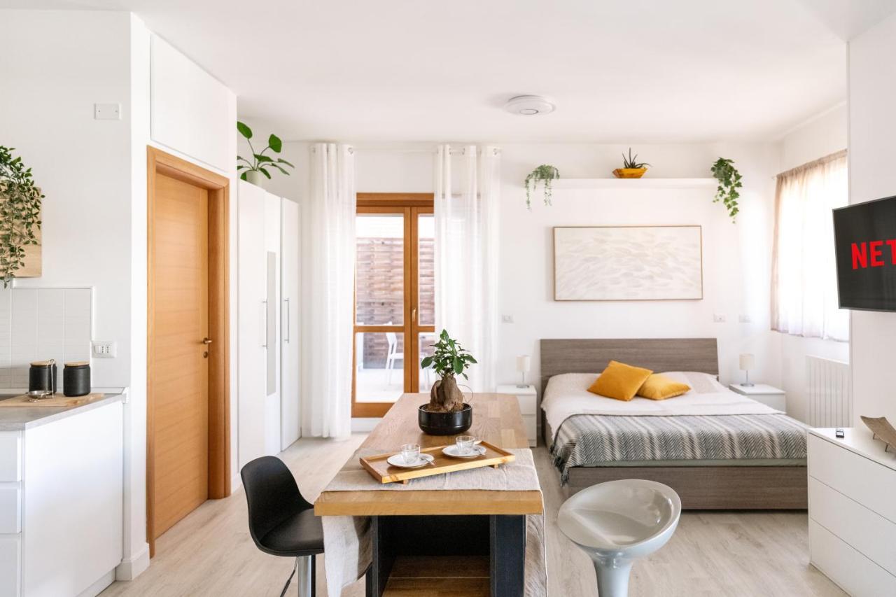 Loft Con Terrazzo - 3 Min Dalle Autostrade By FollowgreenhouseŘím Exteriér fotografie